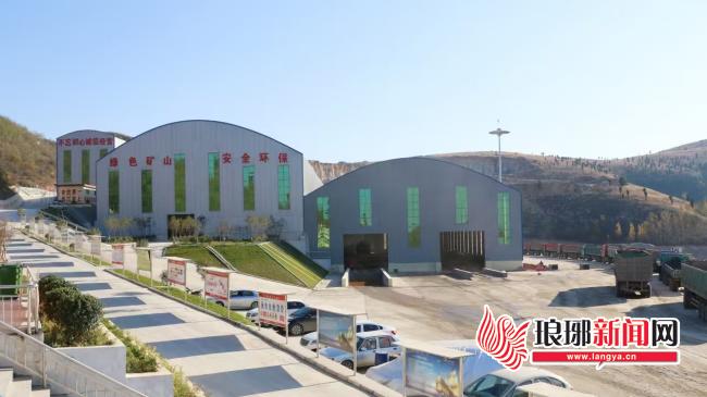 新春走基層丨全力以赴趕生產(chǎn) 開啟新年“加速跑” ——探訪金屬建筑裝飾材料制造一線